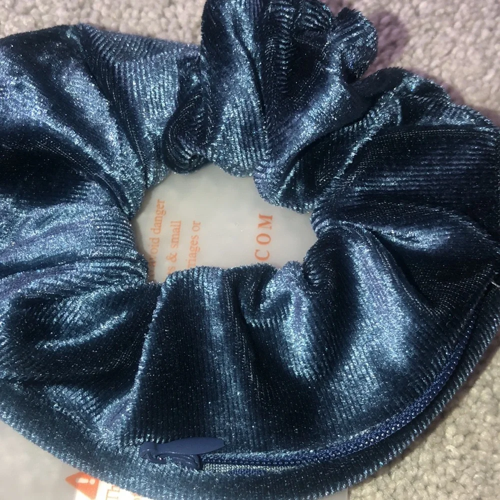 Smunchys Hair Scrunchie Set‎ (2) Hidden Zipper Pocket NEW